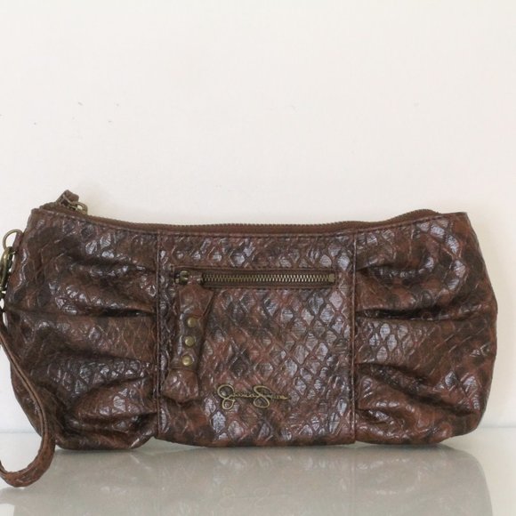 Clutch - Picture 2 of 6